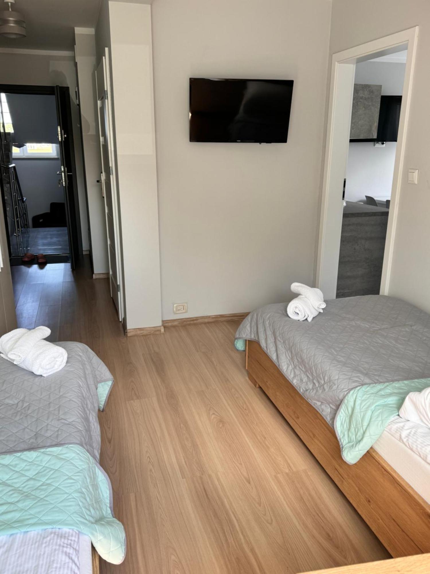 Apartamenty Maja -Pokoje - Domy Wakacyjne -Basen Podgrzewany -Jacuzzi - Sauna Łeba Εξωτερικό φωτογραφία