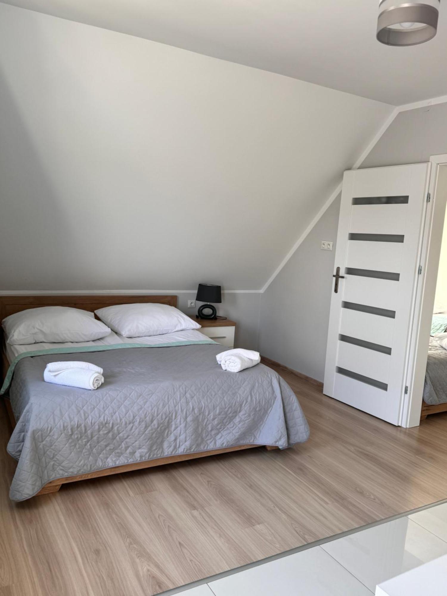 Apartamenty Maja -Pokoje - Domy Wakacyjne -Basen Podgrzewany -Jacuzzi - Sauna Łeba Εξωτερικό φωτογραφία